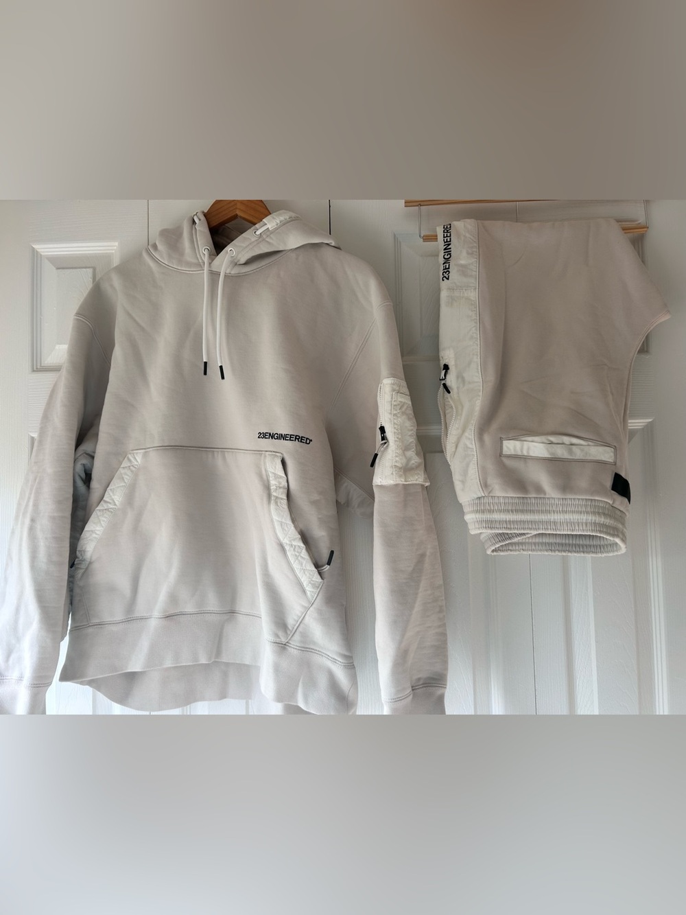 Nike Air Jordan 23 Engineered 23ENG Men’s Hoodie Jogger Pants Set Cream - Large